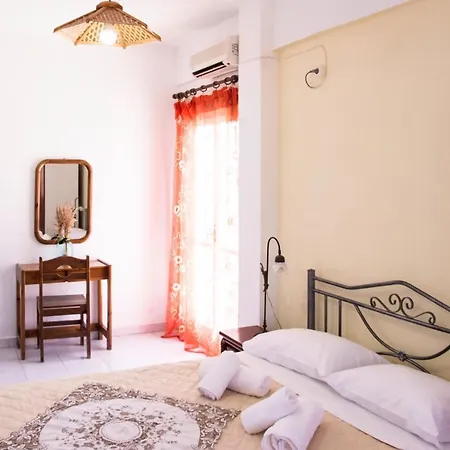 Stellas Guest House Agios Georgios (Santorini)