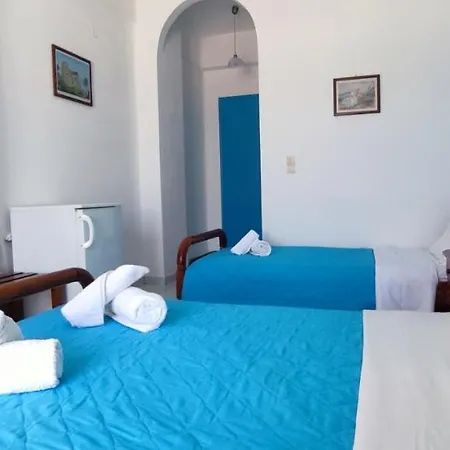 Stellas Guest House *